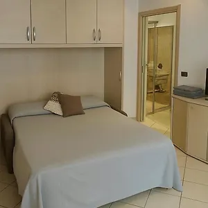 https://rossi-lake.it-lombardy.com